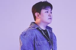 Huh Gak press photo