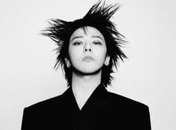 G-DRAGON press photo
