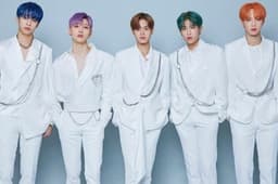 AB6IX press photo